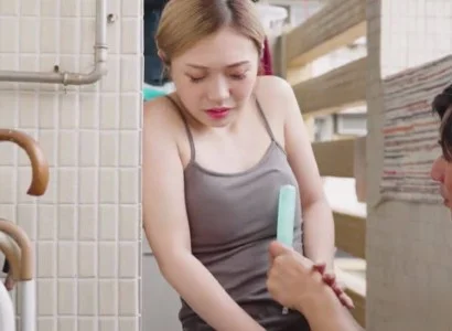 Người vợ trẻ giúp vợ em có bầu